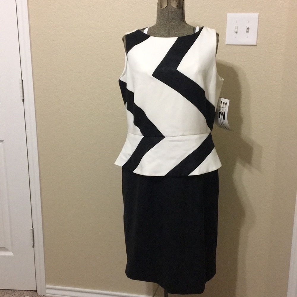 Muse dress - Picture 1 of 6